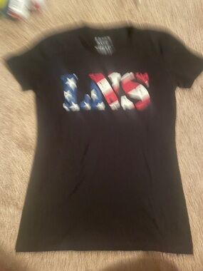 Lions Not Sheep Black USA Flag Graphic Tee